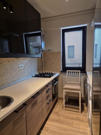 Apartament cu 2 camere decomandat, mobilat în Bd. Laminorului