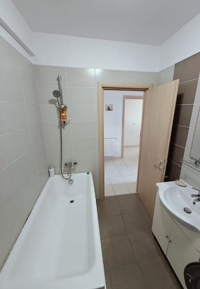 2 camere renovat, balcon mare, centrala + AC Parc Bazilescu, proprie - 6