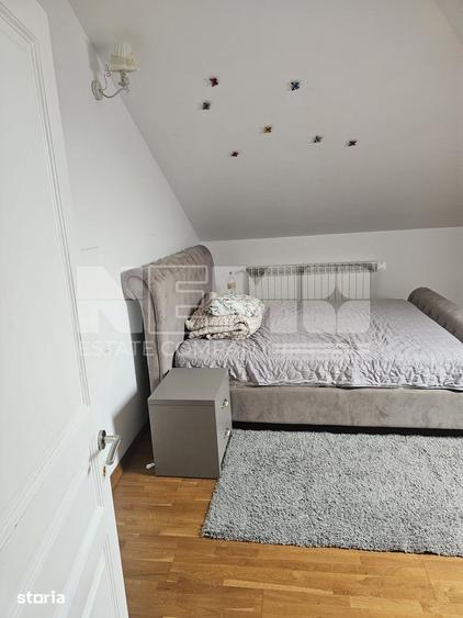 Casă cu 5 camere cu Teren 6000 Mp în Burla