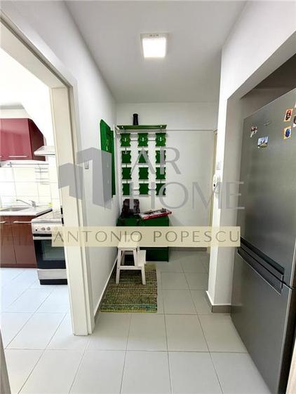 Apartament cu 2 camere semidecomandat, mobilat în Democrației