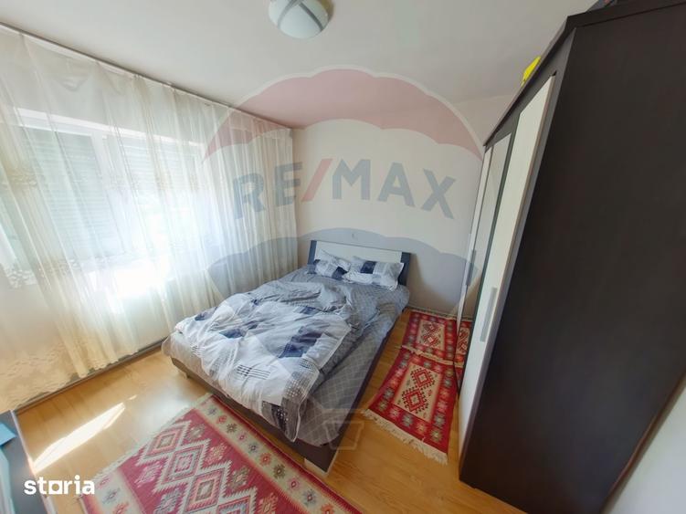 Apartament cu 3 camere, mobilat în Central