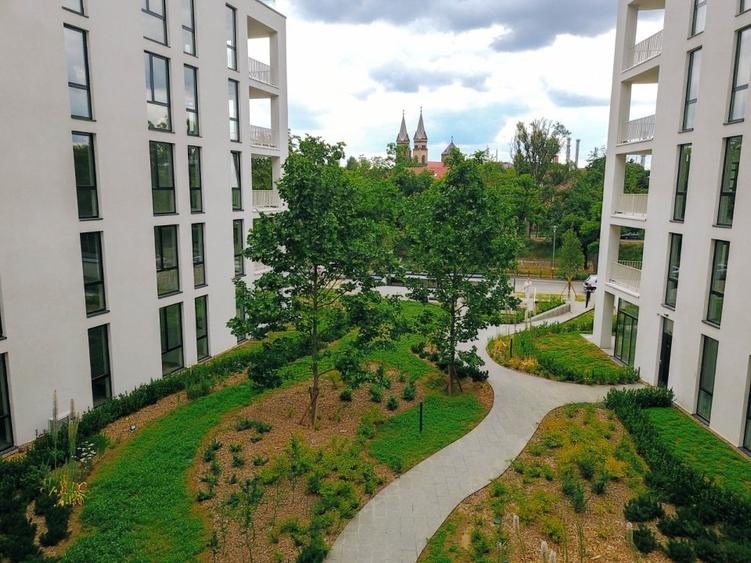 Apartament cu 3 camere decomandat în Take Ionescu
