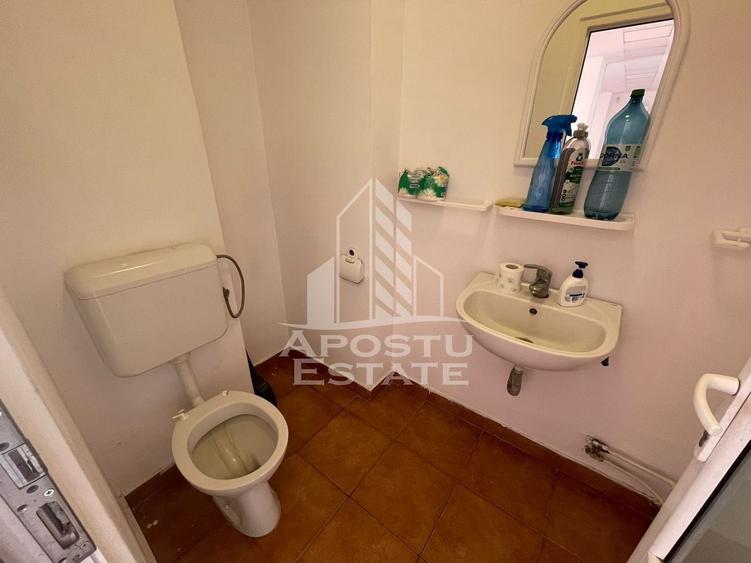 Spațiu comercial, de 78 mp, în Soarelui