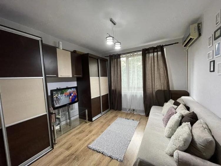 Garsonieră semidecomandată în Far