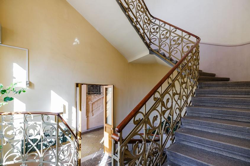 Apartament 3 camere - monument istoric - zona Ultracentrala - Comision 0% - 30
