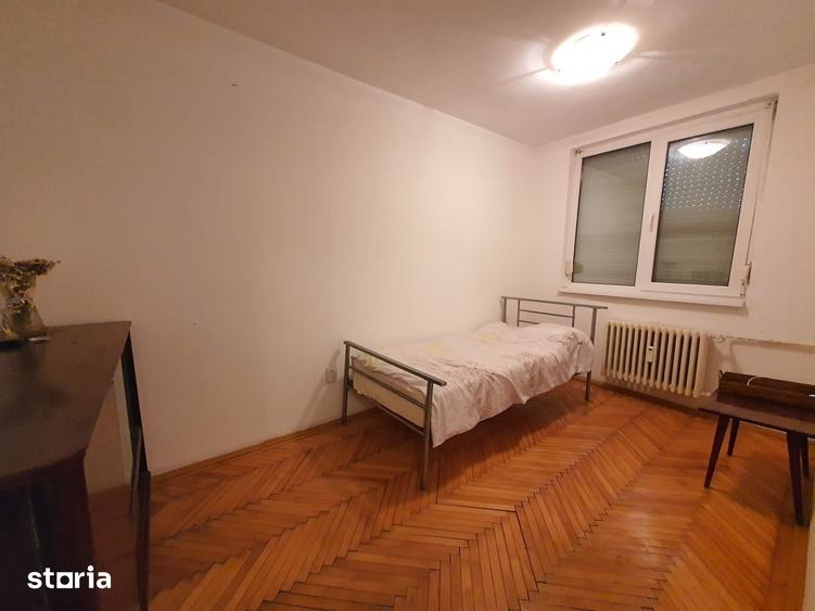 Apartament cu 3 camere semidecomandat în Țiglina 1