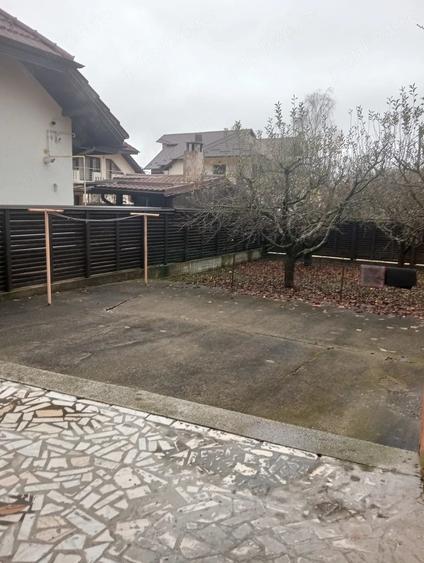 Casă cu Teren 320 Mp în Trivale