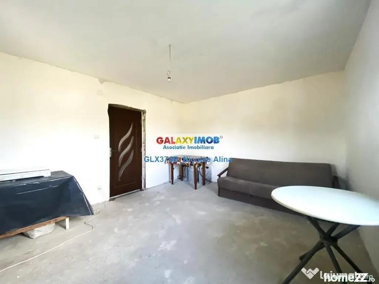 Casă cu 6 camere cu Teren 500 Mp în Budești