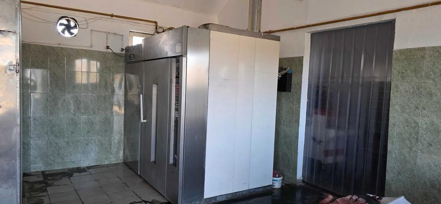 Spațiu comercial, de 220 mp, în Popești