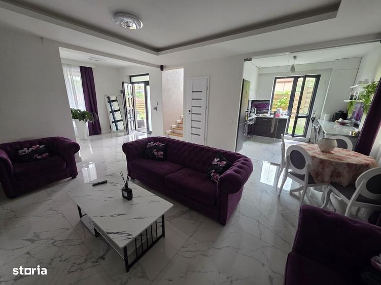 Casă cu 4 camere cu Teren 200 Mp în Gruia
