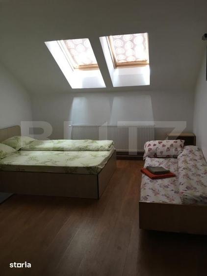 Casă cu 5 camere cu Teren 1000 Mp în Est