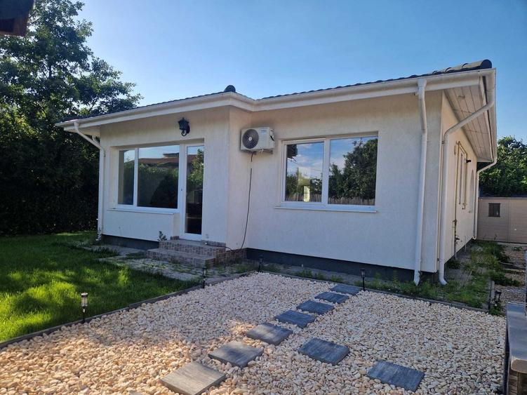 Casă cu 3 camere cu Teren 450 Mp în Tunari