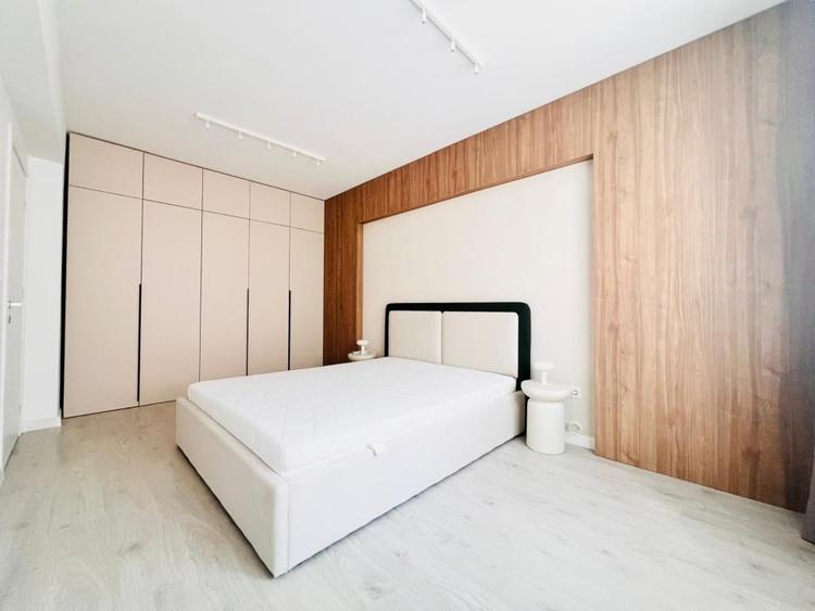 Apartament cu 2 camere semidecomandat, mobilat în Pipera