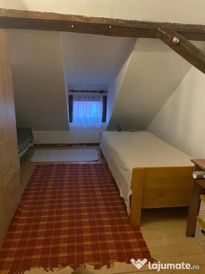 Casă cu 3 camere în Independenței