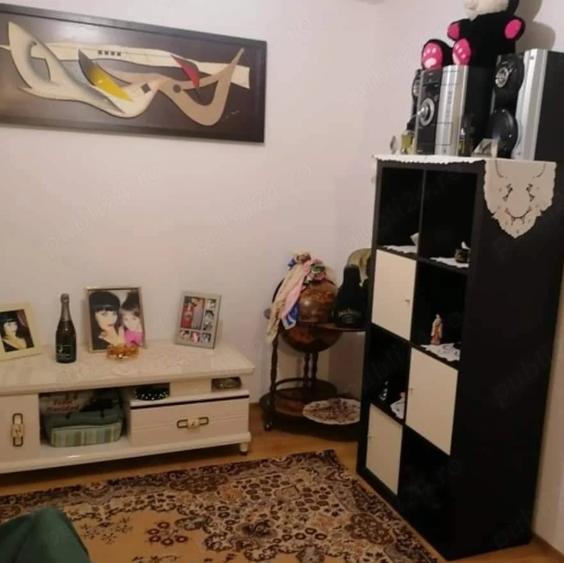 Casă cu 5 camere cu Teren 2500 Mp în Domnești