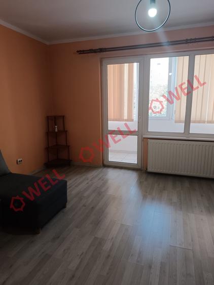 Garsonieră decomandată în Dâmbu Pietros