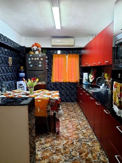 Apartament cu 4 camere semidecomandat, mobilat în Sebastian