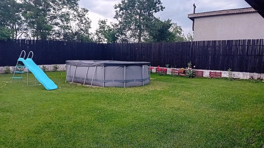 Casă cu Teren 1260 Mp în Central
