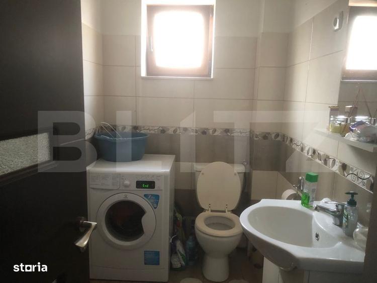 De vanzare casa 4 camere , 9 ari teren , intrare in Paulesti - 7