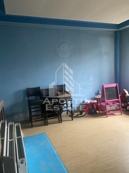 Casă individuală cu 5 camere cu Canalizare în Fabric