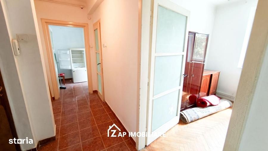 Apartament cu 2 camere decomandat în Central
