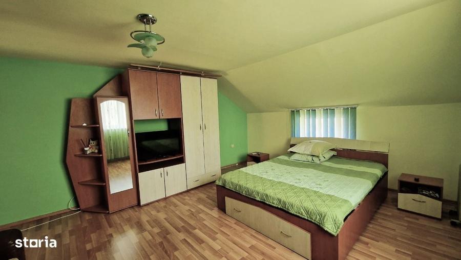 Casă cu 4 camere cu Teren 1500 Mp în Turia