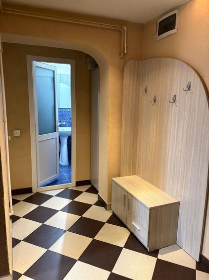 Apartament cu 2 camere decomandat în Exterior Vest
