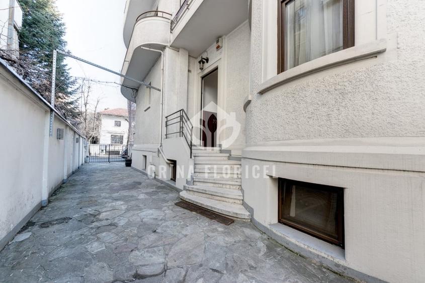 Apartament cu 5 camere, mobilat în Dorobanți