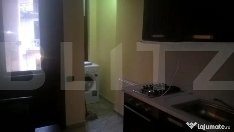 Apartament cu 2 camere decomandat în P-ța Unirii