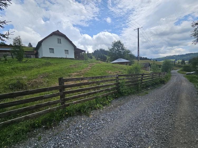 Teren de 10261 mp, în Breaza