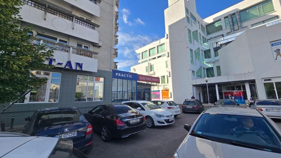Spațiu comercial, de 370 mp, în Central