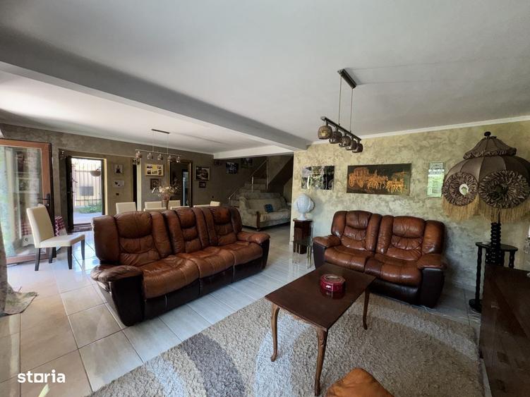 Casă cu 4 camere cu Teren 381 Mp în Agigea