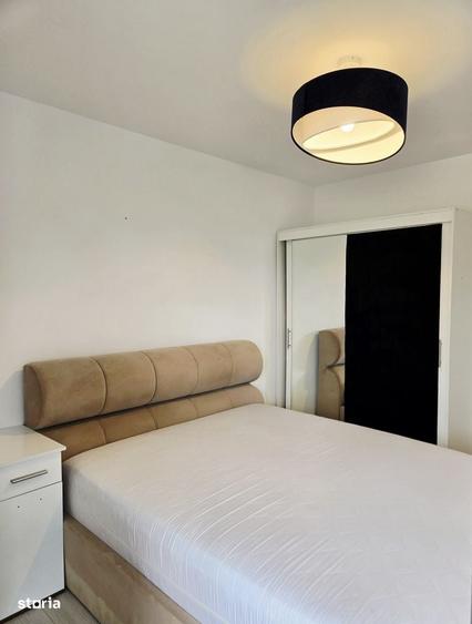 Apartament cu 3 camere semidecomandat în Militari
