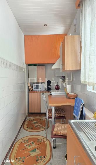 Casă cu 4 camere cu Teren 200 Mp în Muncitoresc