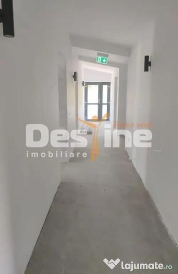 Spațiu comercial, de 386 mp, în Bălteni