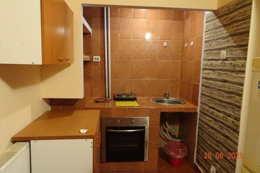 Garsonieră decomandată în Păcii