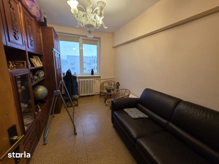 Apartament cu 3 camere decomandat în Tineretului