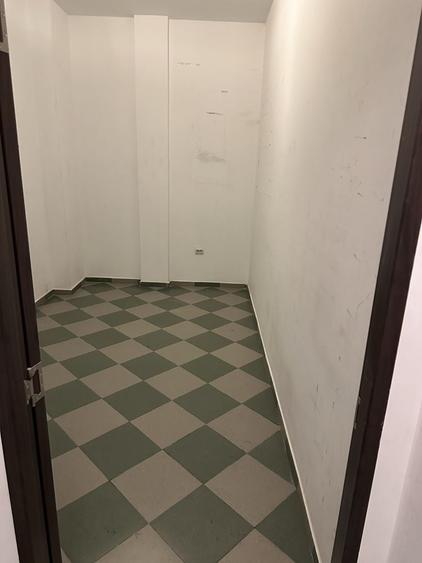Spațiu comercial, de 220 mp, în Central