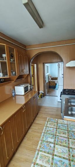 Apartament cu 3 camere nedecomandat în Central