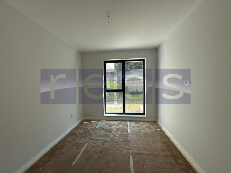 Apartament cu 3 camere în Străulești