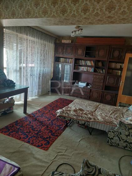 Apartament cu 4 camere decomandat, mobilat în Iancului
