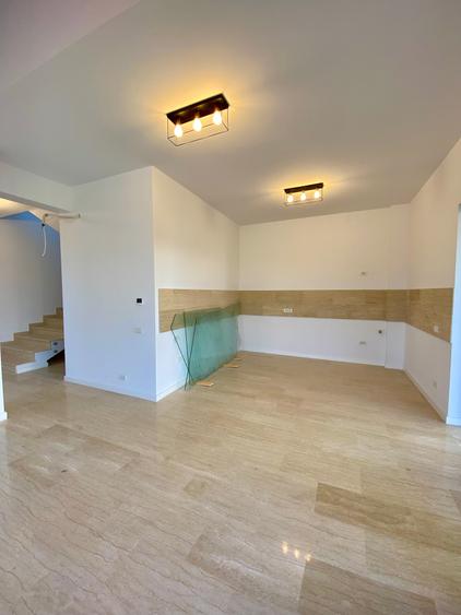 Casă individuală cu 5 camere cu Canalizare în Corbeanca