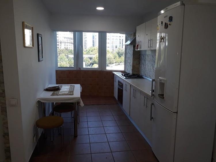 Apartament cu 2 camere decomandat, mobilat în Unirii