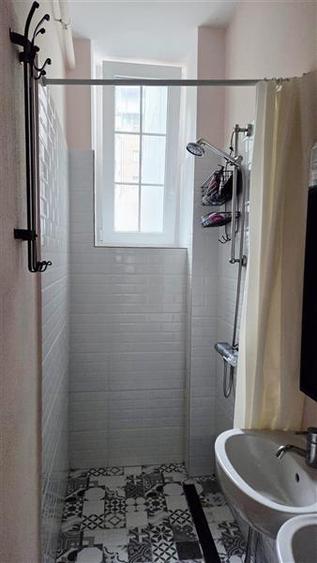 Victoriei-Popa Tatu, Apartament cochet, in vila, 6 camere cu scara interioara, l - 7