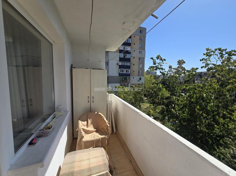 Apartament cu 2 camere circular, mobilat în Vest