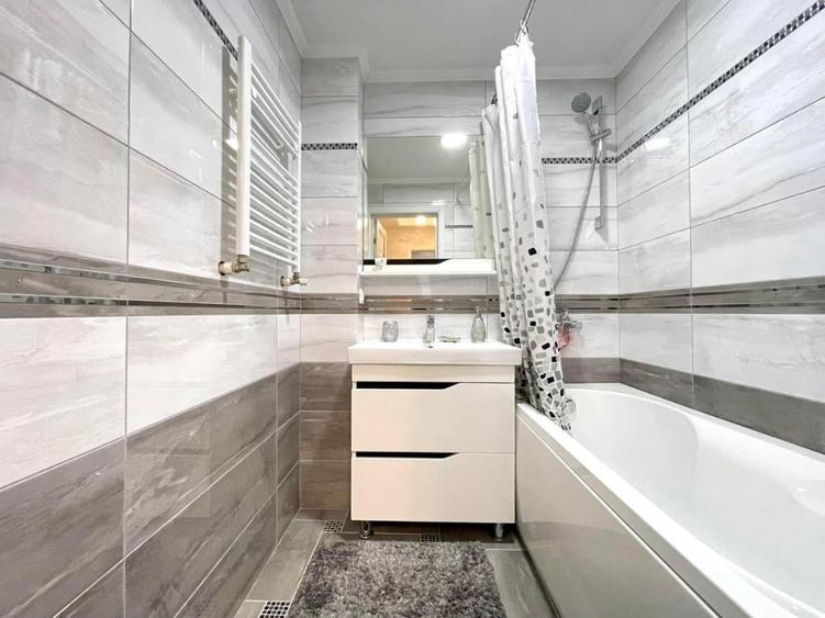 Apartament cu 2 camere decomandat în Făget