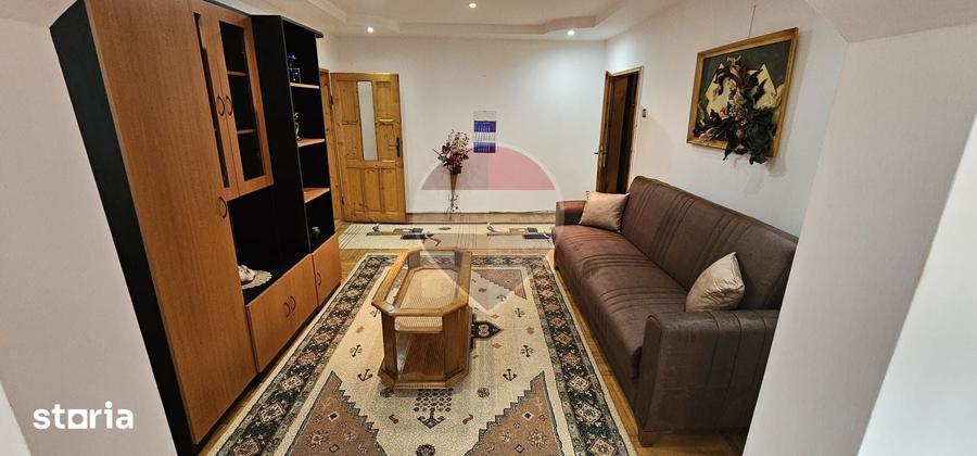 Apartament cu 2 camere semidecomandat în Mioriței