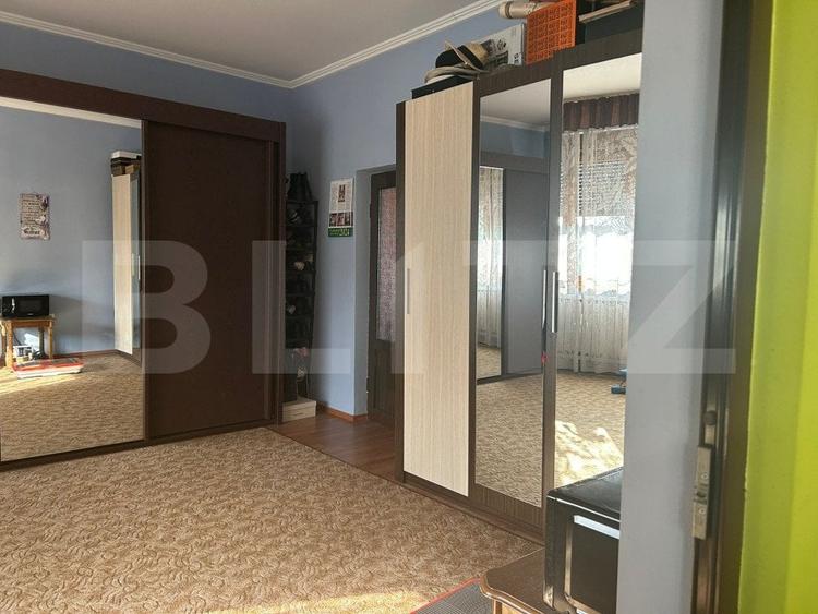 Duplex cu 9 camere cu Garaj în Botizului