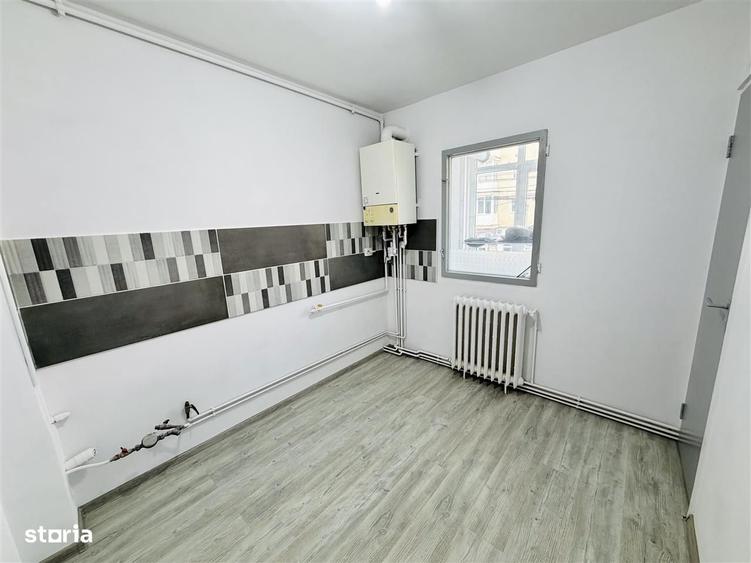 Apartament cu 2 camere decomandat în Vasile Aaron