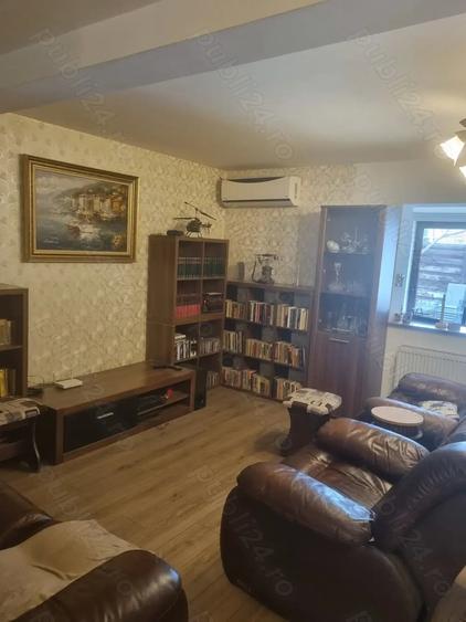 Casă cu 5 camere cu Teren 250 Mp în Central